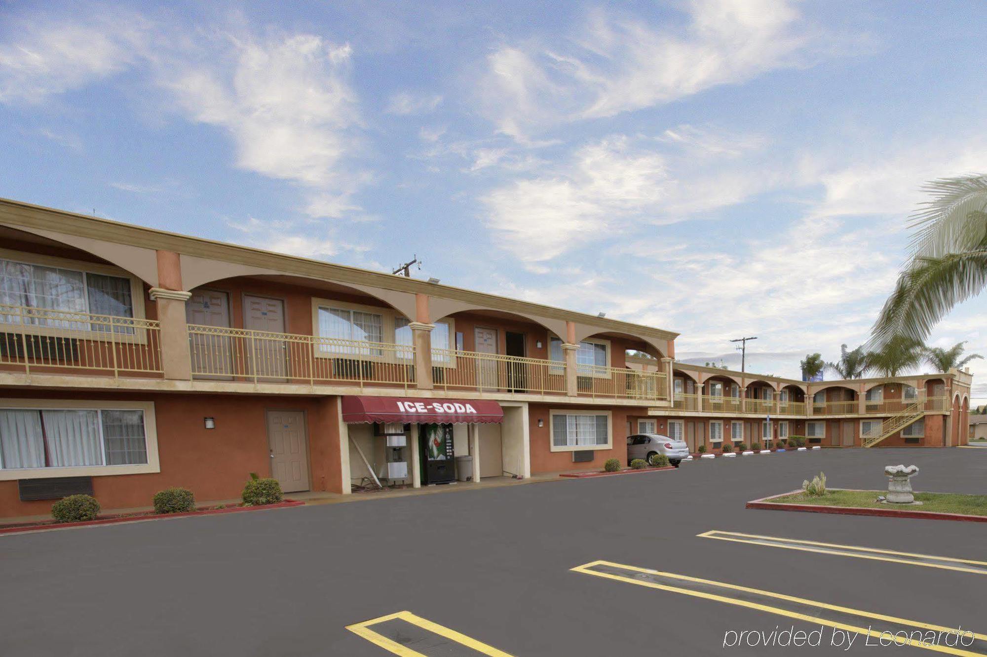Legacy Inn & Suites Anaheim Exteriér fotografie